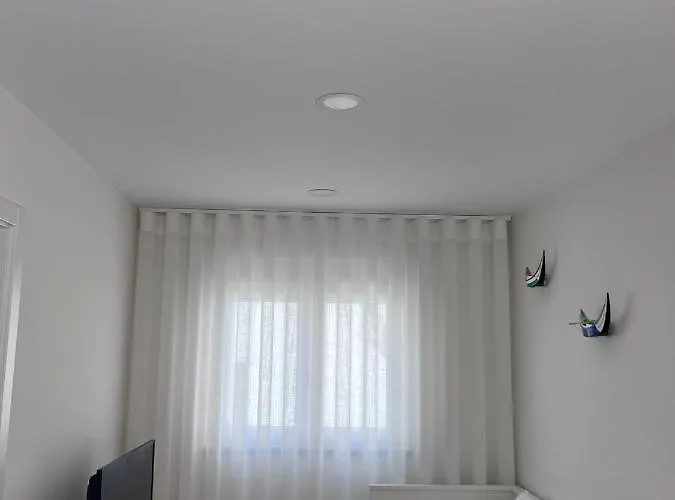 Apartament Casas Dona Emilia Vieira de Leiria